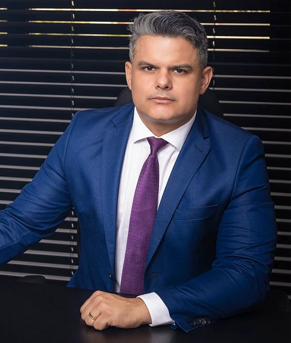 Douglas Ibarra